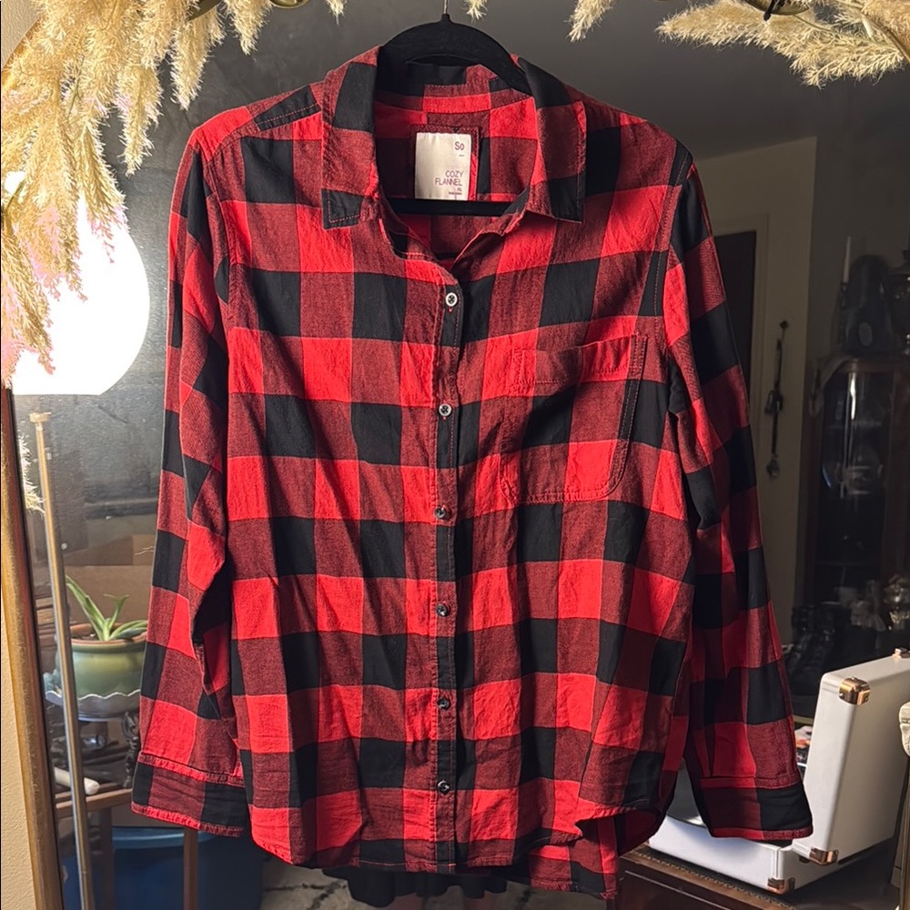 SO Cozy Flannel Red and Black Checkered Gingham Button Up Shirt